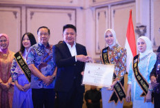 Ike Muchendi Raih Penghargaan Bhakti Adipustaka Sumsel 2026