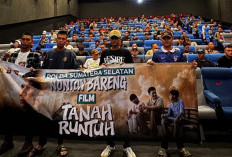Ajak Nobar Film Tanah Runtuh Bersama 100 Warga, Ini Cara Unik Polda Sumsel Jaga Kamtibmas