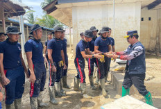 Pulihkan Dampak Banjir, Kemenkum Aceh Bersama Poltekpin Turun ke Aceh Tamiang