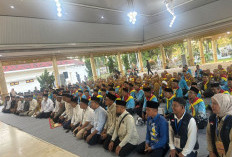 Bupati OKI Lepas CJH Kloter 3 Menuju Asrama Haji, Pesan Jaga Kesehatan dan Kekompakan