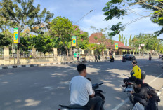 Situasi Terkini Jelang Aksi Demo di Simpang Lima DPRD Sumsel: Lalu Lintas Lengang, Kawat Berduri Berjejer