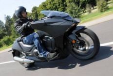 Review Honda NM4 Vultus: Moge Gambot Futuristis, Tampang Sangar Mirip Motor Batman