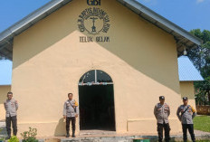 Puluhan Personel Polsek Teluk Gelam Lakukan Pengamanan di 3 Lokasi Gereja Peringatan Kenaikan Isa Al-Masih