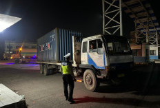 Antisipasi Kemacetan Jalur Utama Arus Mudik, 80 Kendaraan Sumbu Tiga di Palembang Dikandangkan