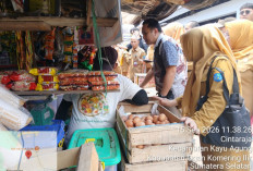 Ketersediaan dan Harga Beras di Pasar Kayuagung Dicek