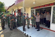 Pererat Sinergitas TNI dan Polri, Danramil Pemulutan Anjangsana ke Polsek dalam Rangka HUT Bhayangkara ke-79