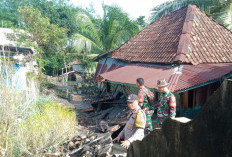 Akibat Diterjang Air Banjir, Rumah Warga di Payaraman Ogan Ilir Roboh, TNI-Polri Langsung Cek TKP