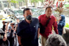 Dikawal Penyidik Kejati Sumsel, Wabup PALI Iwan Tuaji Jalani Pemeriksaan Intensif
