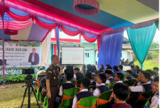 SMP Plus Literasi Kecamatan Pedamaran Timur OKI Dapat Penyuluhan Hukum JMS Kejari