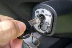 Solusi Darurat! Cara Mengatasi Lubang Kunci Motor Tersumbat Air Hujan, Cukup Pakai Bahan Dapur Ini