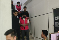 Kejari Palembang Tahan Dua Tersangka Korupsi Lampu Jalan, Negara Rugi Rp3,07 Miliar