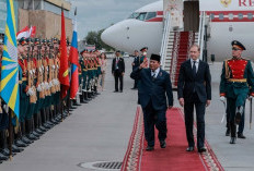 Presiden Prabowo Tiba di Rusia, Disambut Hangat dan Penuh Kehormatan, Apa Misi Strategis di Balik Kunjungan I