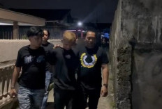 Pria di Palembang Kepergok Curi 1 Dus Ikan Asin Kedua Kali, Beraksi Mengendap-endap Pakai Baju yang Sama 