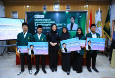 Sosialisasi Literasi Digital, dr Ratu Serahkan KIP Kuliah Jalur Aspirasi bagi Mahasiswa Universitas Nurul Huda