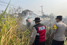Kebakaran Lahan Dekati Perumahan Warga, Kapolres Ogan Ilir Ingatkan Masyarakat Waspada Karhutla