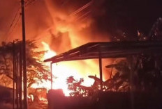 BREAKING NEWS: Kebakaran Hebat di Jalan Noerdin Pandji Palembang, Satu Orang Ditemukan Tewas 