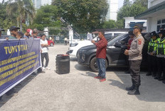 Massa Geruduk PN Palembang, Desak KPK Segera Tetapkan Bupati OKU sebagai Tersangka Kasus Fee Pokir