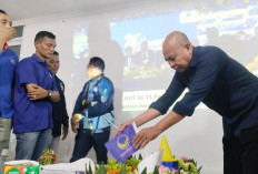 Meriahkan HUT ke-14, DPD Partai Nasdem Ogan Ilir Gelar Bakti Sosial dan Pemotongan Tumpeng