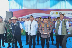 Kapolri Tanam Jagung di Ogan Ilir, Resmikan 57 Jembatan Merah Putih Presisi