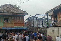 Rumah Warga di Kelurahan Mangun Jaya Kayuagung Terbakar, Sisakan Puing-puing