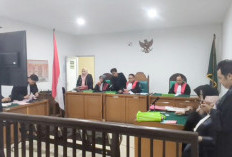 Aniaya Mantan Istri, Mantan Anggota DPRD Palembang Syukri Zen Dituntut 3 Tahun Penjara