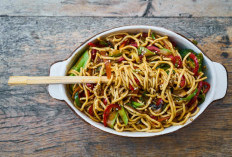 Dipercaya Membawa Keberuntungan, Mie Panjang Umur Selalu Disajikan Saat Perayaan Imlek