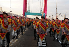 Marching Band Polda Sumsel Bikin Heboh CFD Palembang, Aksi Kayang Stikmaster Jadi Sorotan