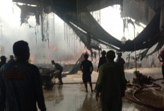 Gedung Serba Guna Sri Melayu Palembang Terbakar Saat Persiapan Sambut Jemaah Haji dan Anak Yatim