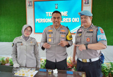 Ratusan Personel Polres OKI Tes Urine, Pimpinan Beri Teladan