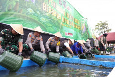 Wakapolda Sumsel Lepas 3.000 Benih Ikan dan Bantu Petani dengan Traktor