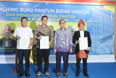 Launching Buku Pantun Bidar Unggul dan Sosialisasi Festival Pantun Kelakar Betok di Universitas Bina Darma 