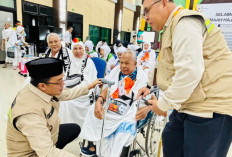 Kloter 15 Embarkasi Palembang Bertolak ke Tanah Suci, Ketua PPIH Ingatkan Jaga Kesehatan Jelang Puncak Haji