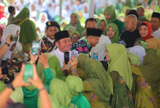 Peringatan Harlah Muslimat dan Fatayat NU, Gubernur Deru Titip Pesan Syukur dan Sabar