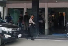 Pasca Edison Cs Terjaring OTT KPK Kembali Geledah Kantor Bupati Muara Enim, Koper Hitam Dibawa Keluar