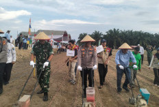 Sinergi Masyarakat dan Pemerintah: Penanaman Jagung Serentak Kuartal III di Kebun Desa Rantau Durian II OKI