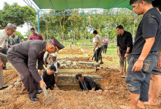 Innalillahi, Polda Sumsel Gelar Pemakaman Kedinasan Alm AKBP (P) Jafrial di TPU Kebun Bunga Palembang