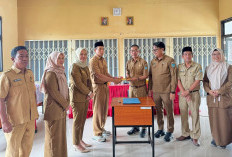 Disdikbud Ogan Ilir Hadiri Sertijab Kepala SMPN 1 Tanjung Batu, Asnawi Zen Purna Tugas, Lisanudin Kepsek Baru