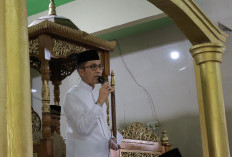 Dari Mimbar Jumat, Ratu Dewa Ajak Jajaran Pemkot Palembang Tingkatkan Pelayanan Kepada Masyarakat