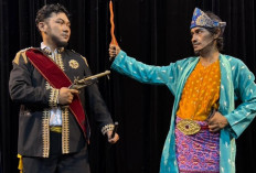 Belajar Sejarah Lewat Seni: Pentas Teater 'Sultan Mahmud Badaruddin II' Sentuh Hati Guru dan Siswa SLB