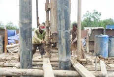 Pembangunan Jembatan Gantung Kuala Dua Belas OKI Dipercepat, Masuk Tahapan Pemasangan Pipa Pylon