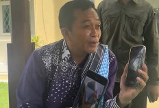 WAJIB TAHU, Mengapa Bupati Ini Tertunda 2 Kali Berangkat ke Tanah Suci Sampai Warga Geruduk Asrama Haji