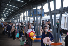 Lonjakan Penumpang Kereta di Hari Natal 2025, Stasiun Kertapati Jadi Primadona KAI Divre III Palembang