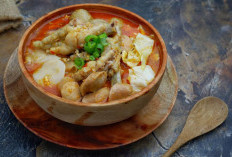 Sering Jadi Pilihan Mahasiswa, Ini Bahaya Konsumsi Seblak Berlebihan