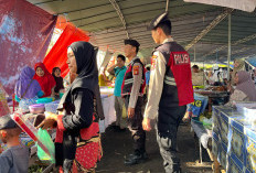 Berikan Rasa Nyaman ke Masyarakat, Personel Polres Ogan Ilir Lakukan Pengamanan Pasar Bedug Ramadan