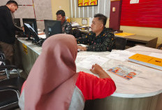 Fokus Dagang Mau Lebaran Pedagang Ini Tak Sadar Tas Miliknya ‘Pindah Tangan’: Isi Duit Jutaan & Emas 2 Keping