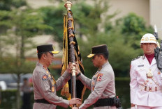 Farewell–Welcome Parade Kapolda Sumsel: Irjen Pol Sandi Nugroho Gantikan Irjen Pol Andi Rian