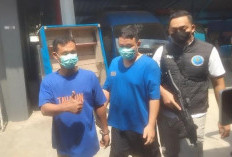 BNNP Sumsel Sita 47 Kg Sabu dan 9.439 Butir ‘Pil Setan’, 2 Tersangka Kurir Kompak Acungkan Jempol