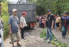 Pemotor di Tebedak 2 Ogan Ilir Tewas Usai Tabrak Truk yang Sedang Parkir, Polsek Tanjung Batu Amankan Lokasi