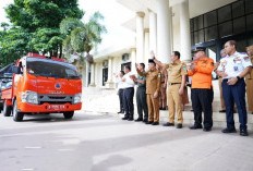 Wabup Ogan Ilir Lepas Tim Donasi dan Bantuan ke Padang, Wujud Kepedulian Terhadap Korban Bencana Sumatera