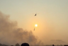 Kebakaran TPA Jatiwaringin Belum Berhasil Dipadamkan, BNPB Kerahkan Helikopter Water Bombing